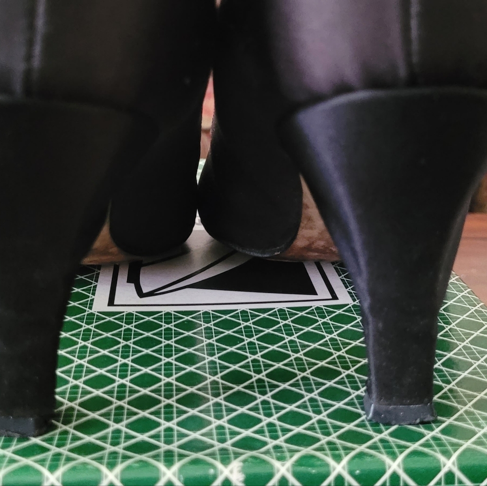 J . Renée Black Satin Rhinestone Pumps - Picture 8 of 10